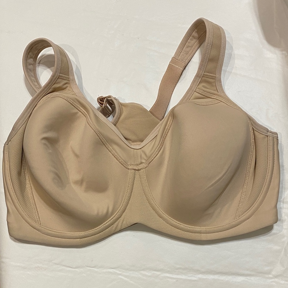 Full coverage sports bra